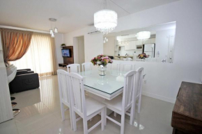 Ipê Branco - ótimo apartamento 2 quartos rua direta a praia de Canto Grande Bombinhas - 4 pessoas